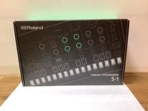 NEW Roland S-1 Tweak Synth Compact Polyphonic Sound Module Synthesizer