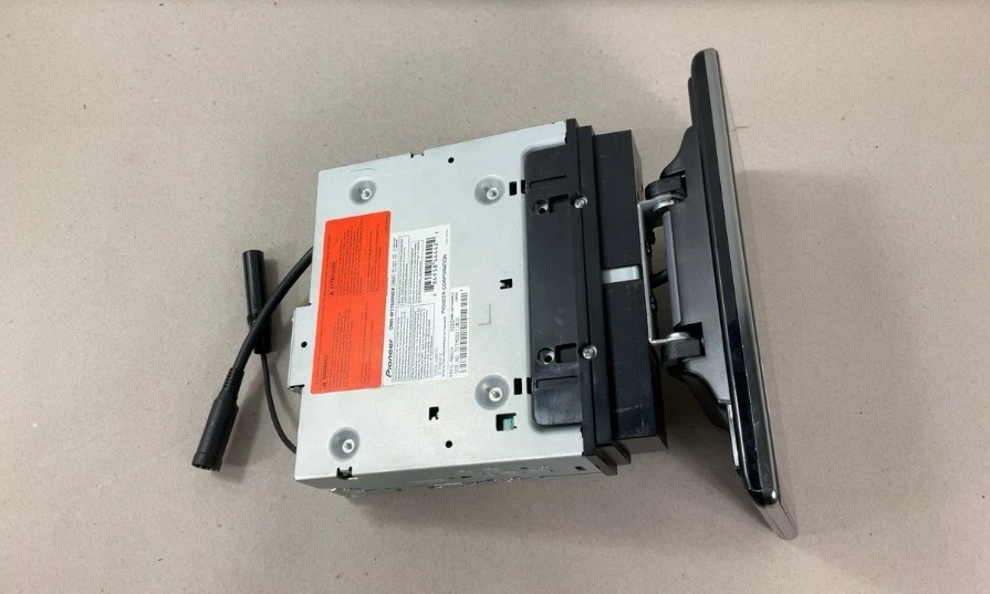 RECEPTOR MULTIMEDIA DIGITAL PIONERO 9" | DMH-WT7600NEX | SIN ARNÉS DE CABLEADO Foto 3 de 4