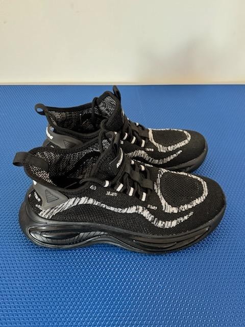 Runside Unisex Lace Up Tennis Shoes for Walking and Running Big Kid Size 5