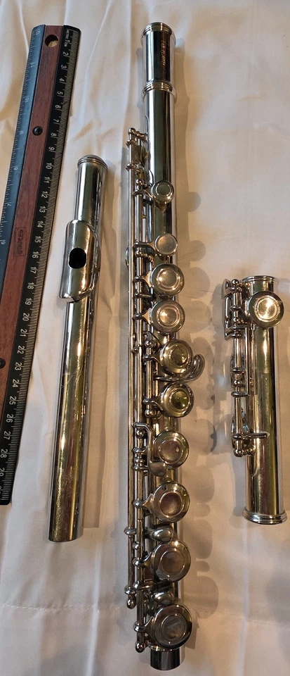 Armstrong 104N Silver Plated Flute & Case, works fine - Image 4 of 4