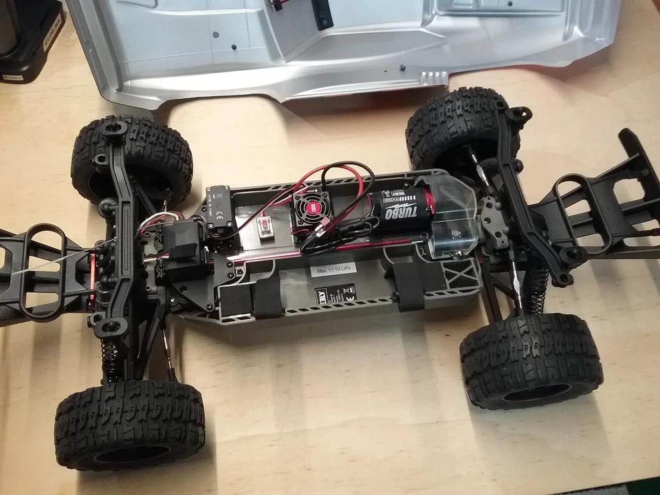 Neues Rc Auto Rat Max 1:10 XL Brushless .RtR - Bild 4 von 4