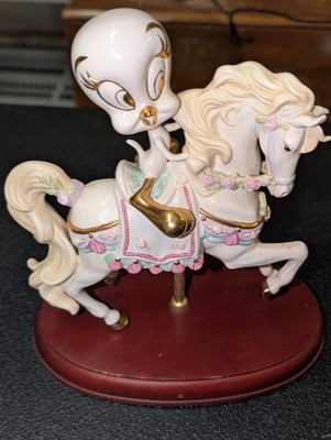 Tweety Carousel Ride - 9  figurine - Lenox -Looney Tunes
