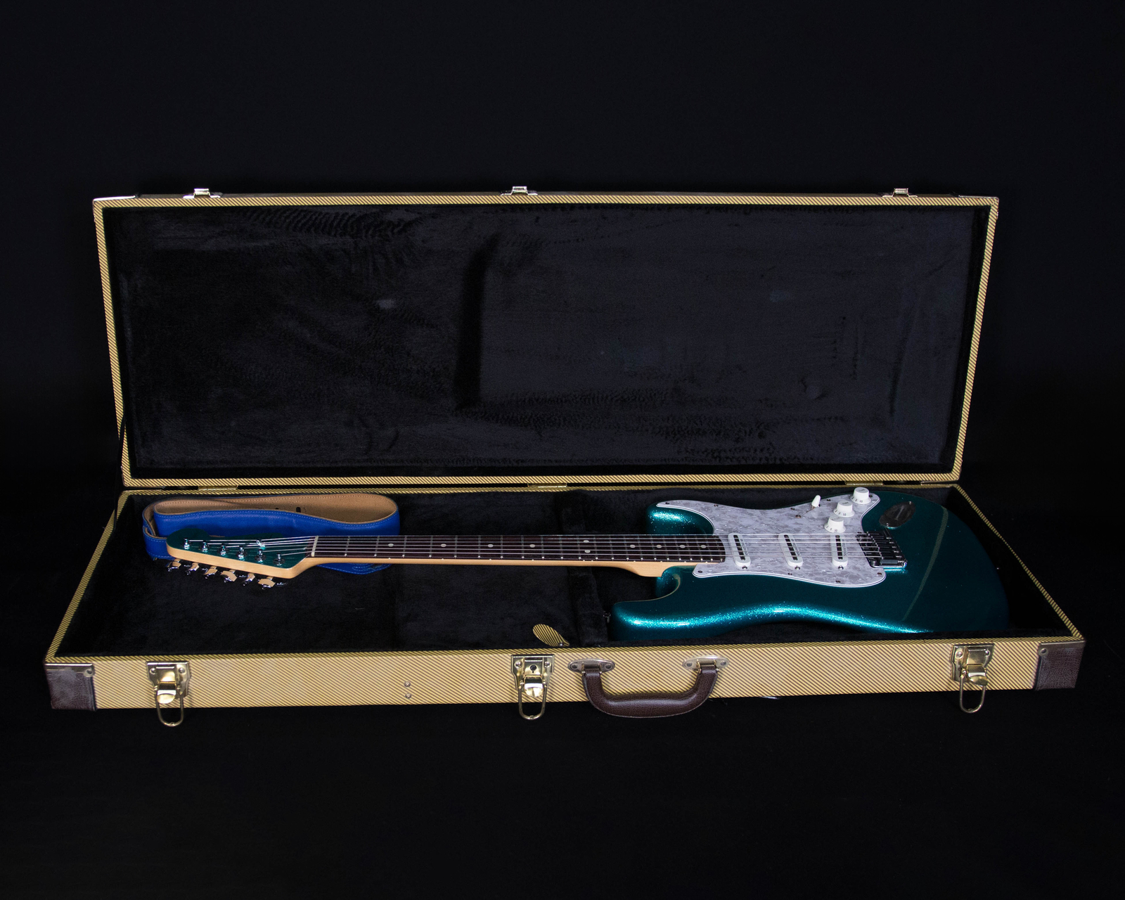 Fender Special Run Sparkle American Series Stratocaster, 2001, Teal Sparkle -