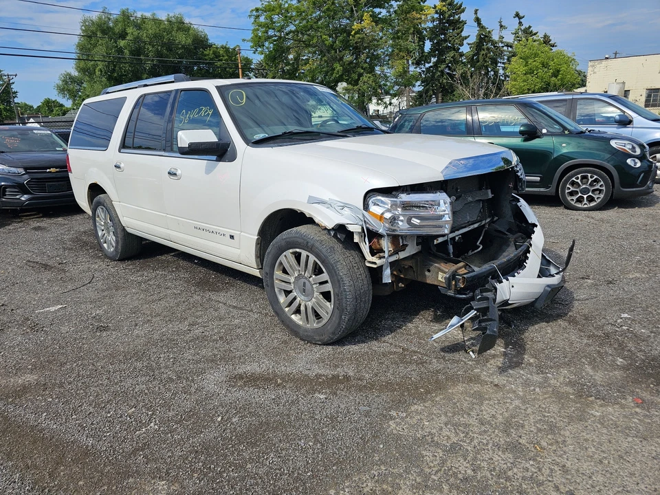 Used Left Qtr Window Regulator Rear fits: 2012 Lincoln Navigator Left Grade A - Image 3 of 4