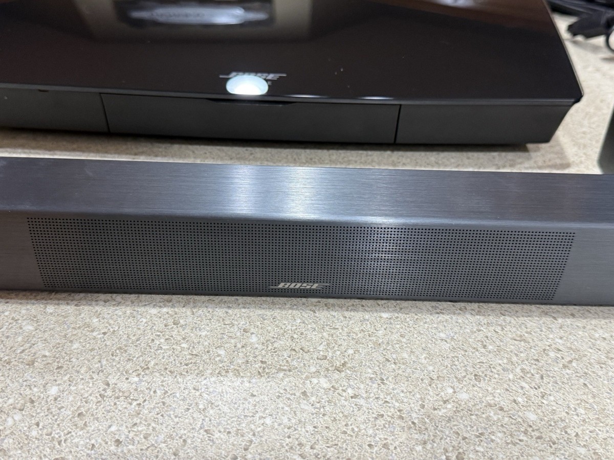 Bose Lifestyle 650 Home Theater System With Omnijewel Speakers for