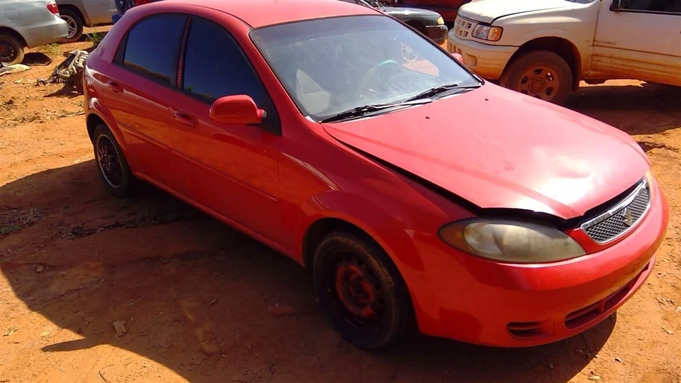 Radiador compatible con 04-08 FORENZA 242856 Foto 2 de 4