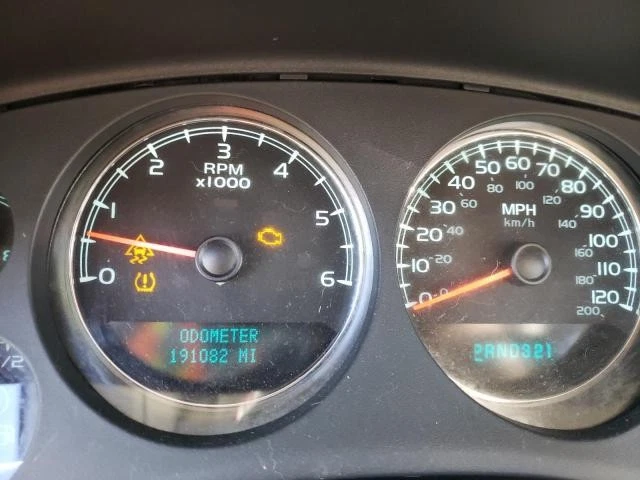 Used Front Right Door Assembly Front fits: 2008 Chevrolet Suburban 1500 Front Ri - Image 3 of 4