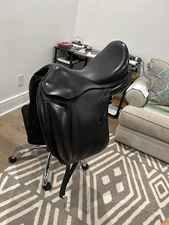 CWD Dressage Saddle 2015 Model 17.5' 