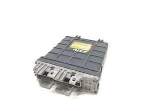 VW GOLF III 1H1 Motorsteuergerät ECU 1H0907311 1.8 Benzin 66kw 1994 22721700