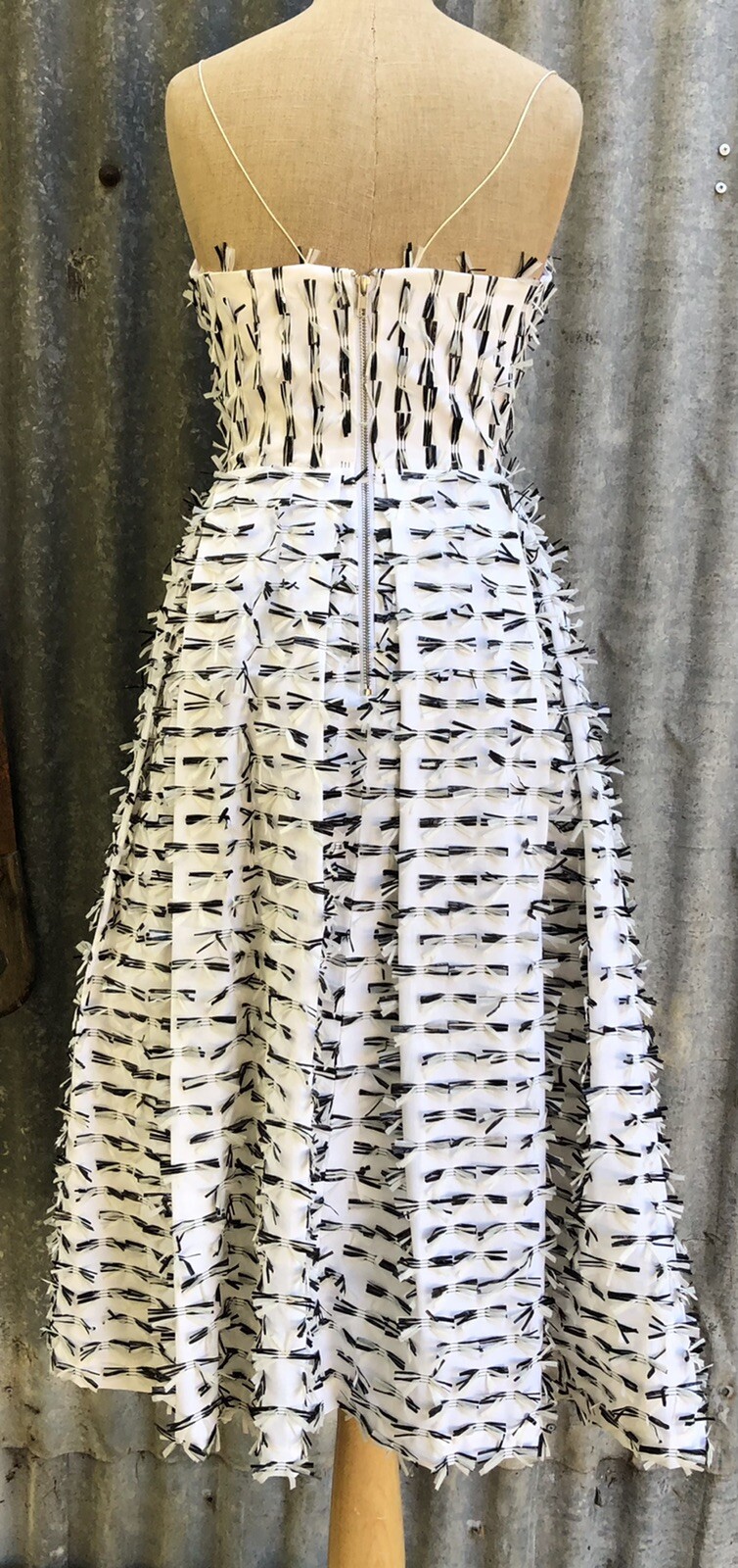 Alex Perry Wht Cotton Bikini Bodice Pleated Skirt MIDI w/ Raffia Bow Detail. s.6 image 5