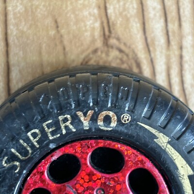 VINTAGE 90's SuperYo Toy Company Red Gold Turbo Tread Tire YoYo