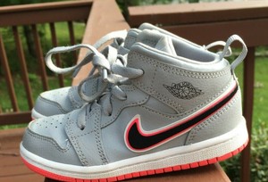 Jordan 1 Mid UNC (W) - BQ6472-114