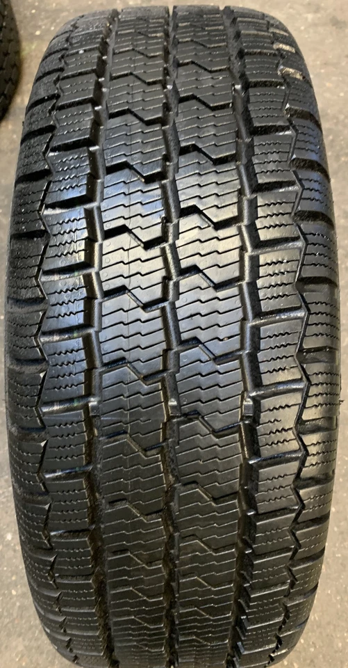 4 Orig Mercedes-Benz Ganzjahresräder  235/65 R16 118/116R Sprinter W906 VW Craft - Bild 3 von 3