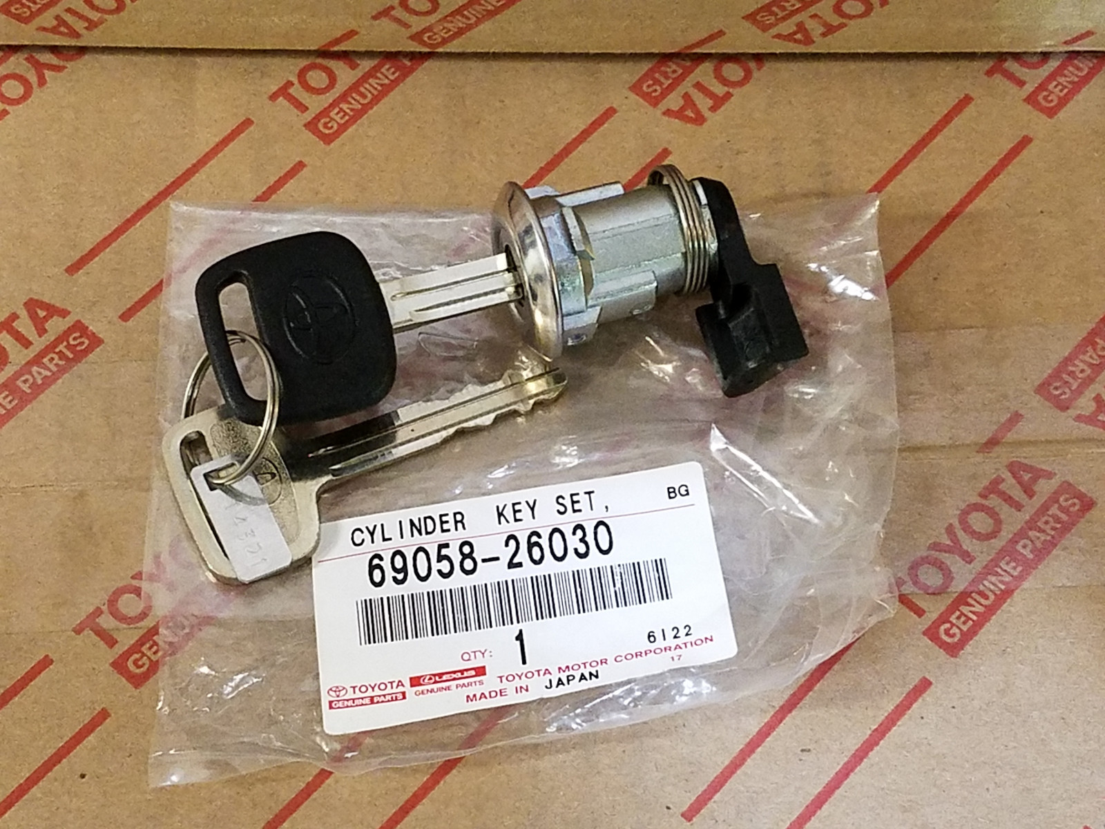 GENUINE 2000 2001 2002 TOYOTA TUNDRA FUEL DOOR LOCK CYLINDER+ 2 KEYS