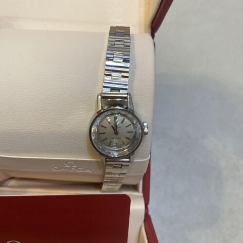 Omega Deville Watch Women's Silver Dial Swiss Made Round Omega Deville Watch Women's Silver Dial Swiss Made Round