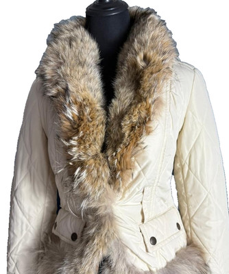 Vero Moda Damen Steppjacke creme mit Kunstfellbesatz & Kragen Gr. 44