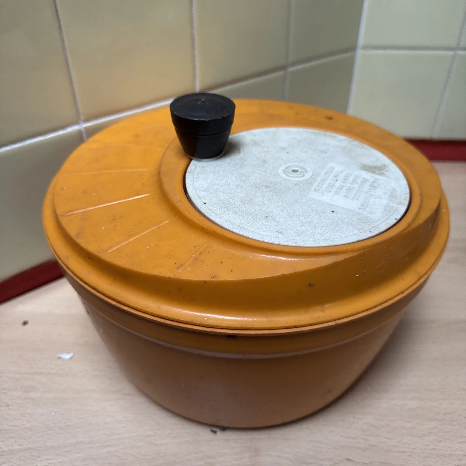 Moulinex Orange Salad Spinner Type 313.0.00 Year 90 2000 Vintage
Opens in a new window or tab