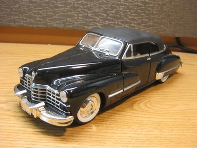 1/18 1947 CADILLAC SERIES 62 TOP UP CONVERTIBLE, IN BLACK BY ANSON  , NO BOX