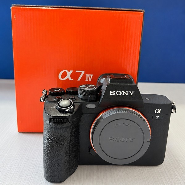 Sony Alpha 7 IV 33Mpx Fotocamera Ibrida Full-Frame Digitale (245.000scatti)