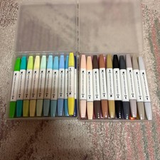 set of 31 marker pens 9e9192