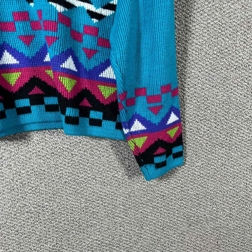 Suéter Gitano Vintage Feminino Médio Azul Geométrico Decote Simulado Malha Anos 90 Ano Novo Retrô - Imagem 3 de 4