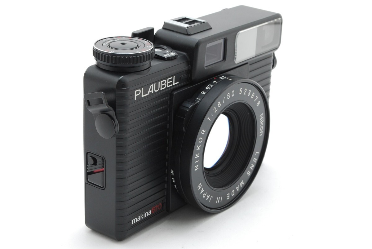 完動品 PLAUBEL makina670 / NIKKOR 80mm F2.8 MINT w/Grip】 PLAUBEL Makina 670 Nikkor 80mm F2.8 Medium