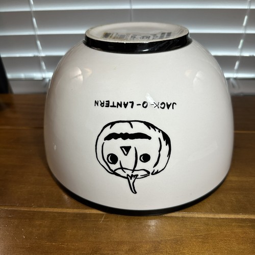 Used Anthropologie Molly Hatch Jack O Lantern 9.5" Bowl - Picture 5 of 8