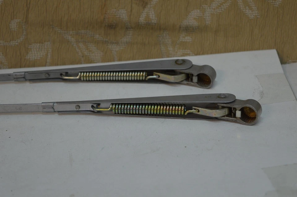 2 BRAZOS LIMPIAPARABRISAS ORIGINALES TOYOTA トヨタ TOYOPET CROWN RS40 RS41 # 85190-30020 Foto 4 de 4