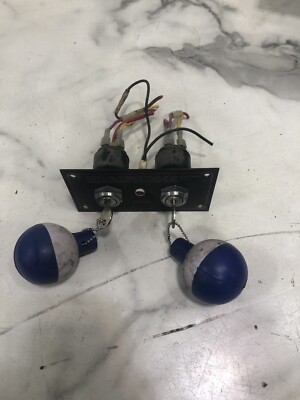 90 Bayliner Avanti 2955 Boat ignition switch switches set & keys