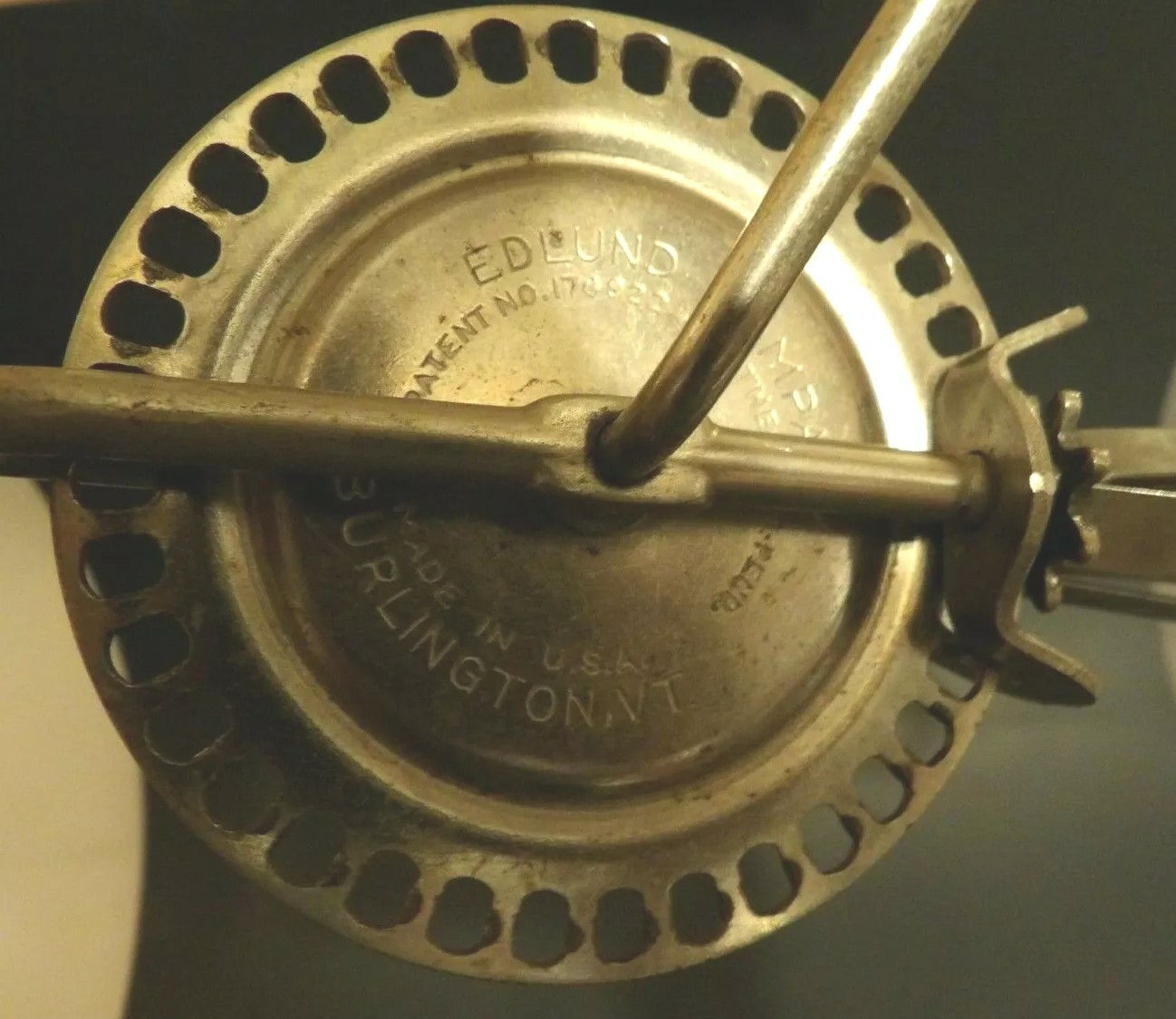 Antique EDLUND Co. HAND CRANK Mixer EGG BEATER Burlington Vt