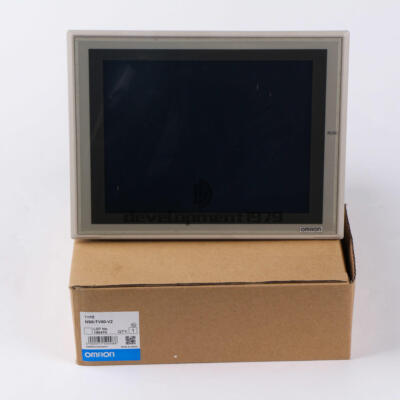 1PCS NEU OMRON TOUCHSCREEN NS8-TV00-V2