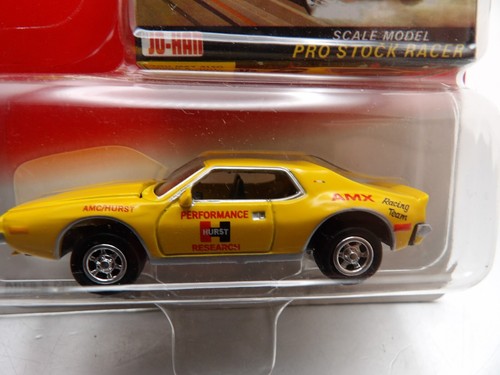 1972 AMC JAVELIN AMX 2002 JOHNNY LIGHTNING CLASSIC PLASTIC 1:64 DIE-CAST