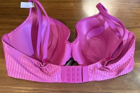 VICTORIA'S SECRET SET: BODY BY VICTORIA FULL COVERAGE BRA & CHEEKY PANTY 38D XL