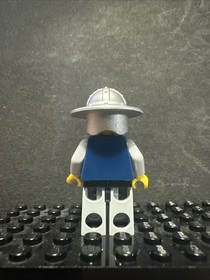 LEGO Castle Fantasy Era Crown Knight Minifigure - cas336 - Set 7090