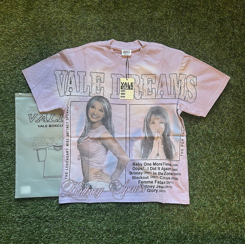 VALE USA Britney Spears Pink Graphic Rhinestone Crewneck Short Sleeve Tee S