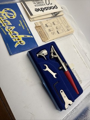 Vintage Paasche Airbrush Set Model Type H 460055. Accessories & Cracked Case