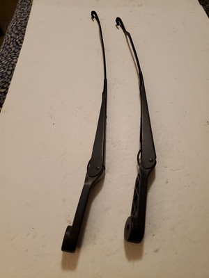 2002 2005 LANDROVER FREELANDER LEFT & RIGHT WINDSHIELD WIPER ARMS OEM NO BLADES 