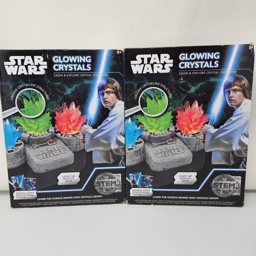 Lot of 2 STAR WARS Glowing Crystals Kit with Light Up Display Stand Toys, Hobby - 第 1/2 張圖片