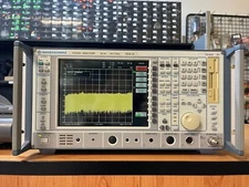 Rohde & Schwarz FSIQ26, Signal Analyzer, 20Hz-26.5GHz