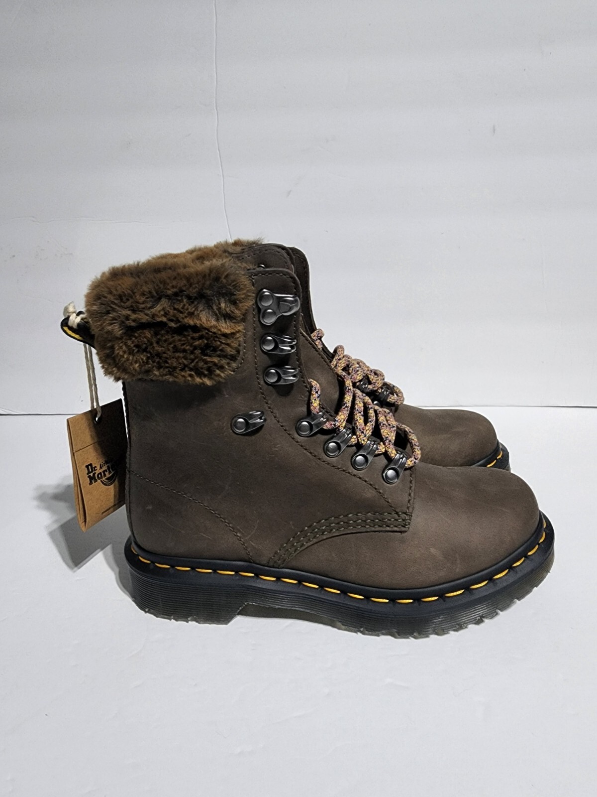 New Dr Martens Women's Shoes 1460 