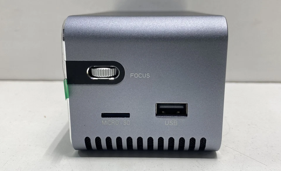 Proyector inteligente inalámbrico Crenova con Android Foto 4 de 4