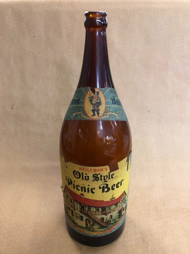 1930's G. Heileman Brewing Co. Old Style Picnic Beer Bottle 1/2 GL Paper Label