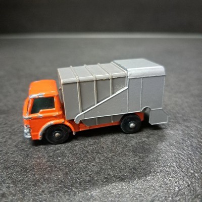 Matchbox Series No. 7 Refuse Truck  England M3