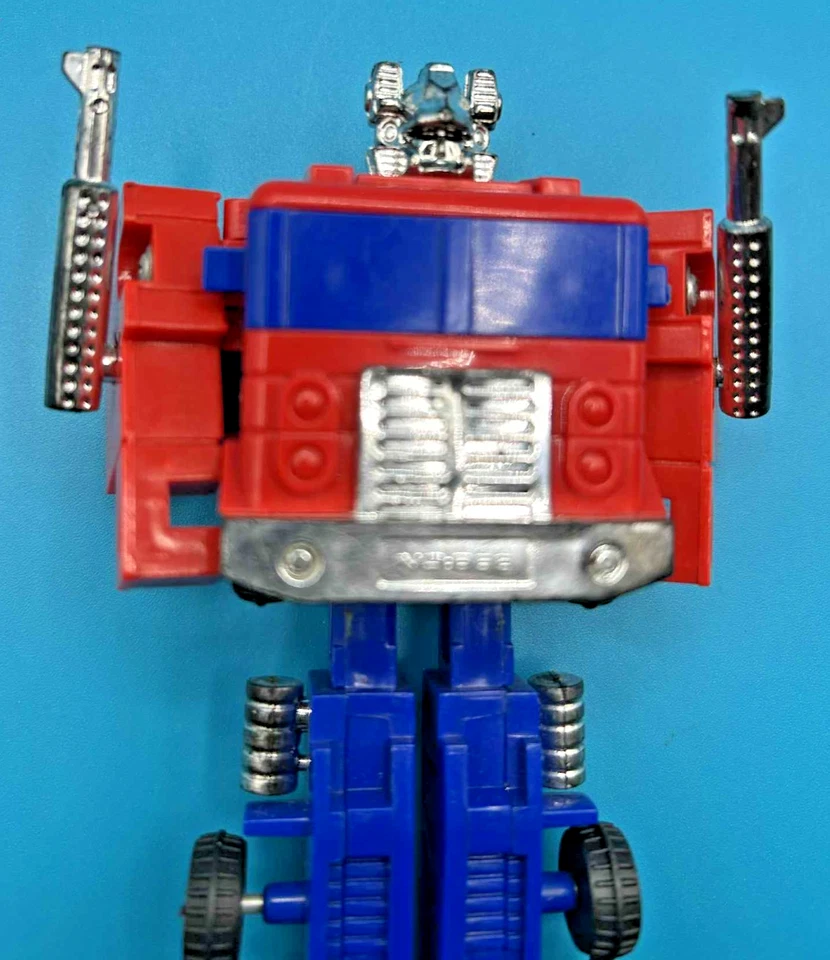 Transformers G1 Optimus Prime Figure BOOTLEG KO Dime Store Toy 1980s - Image 4 of 4
