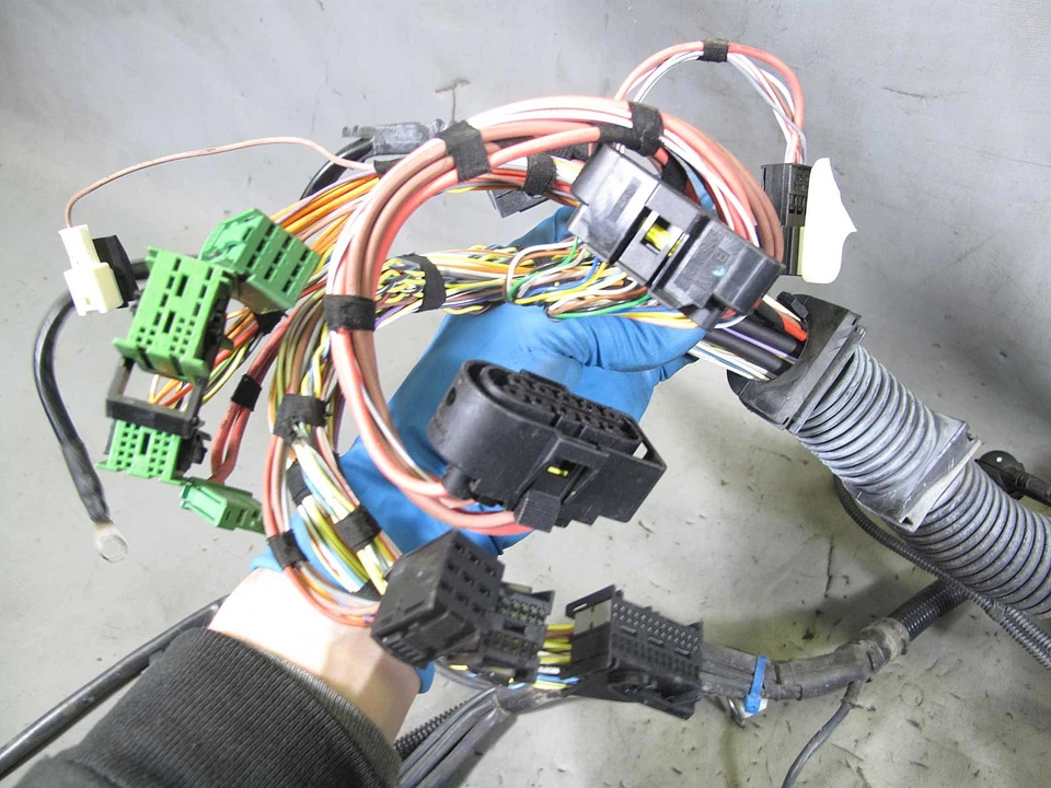 BMW E60 550i E63 650i Engine Wiring Harness Complete for Sport Auto Trans USED — 第 4/4 张图片