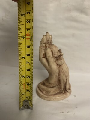 LATEX RUBBER MOLD Small Girl  In Hand  YKM-L5075   H: 4  Height
