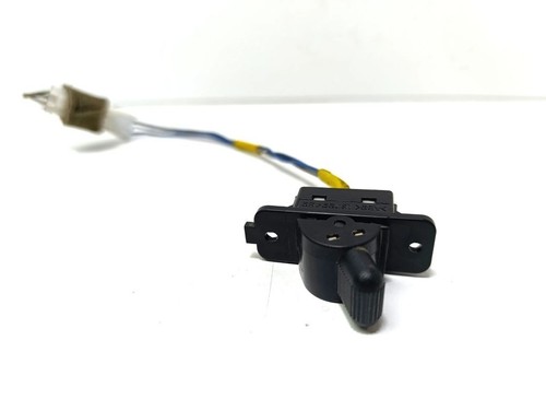 Mitsubishi Space Star 2003 Sonstige Schalter / Griffe / Umschalter UST104513