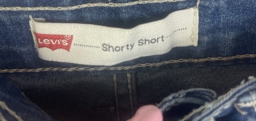 Levis Vintage Cuffed Shorty Shorts Size 0 EUC - Picture 4 of 5