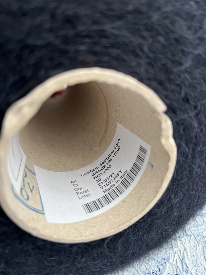 Hilo esponjoso de alpaca para bebé 100 g/ 1500 m ((1640 yardas/3,52 oz), por 100 g (3,52 oz) Foto 2 de 4