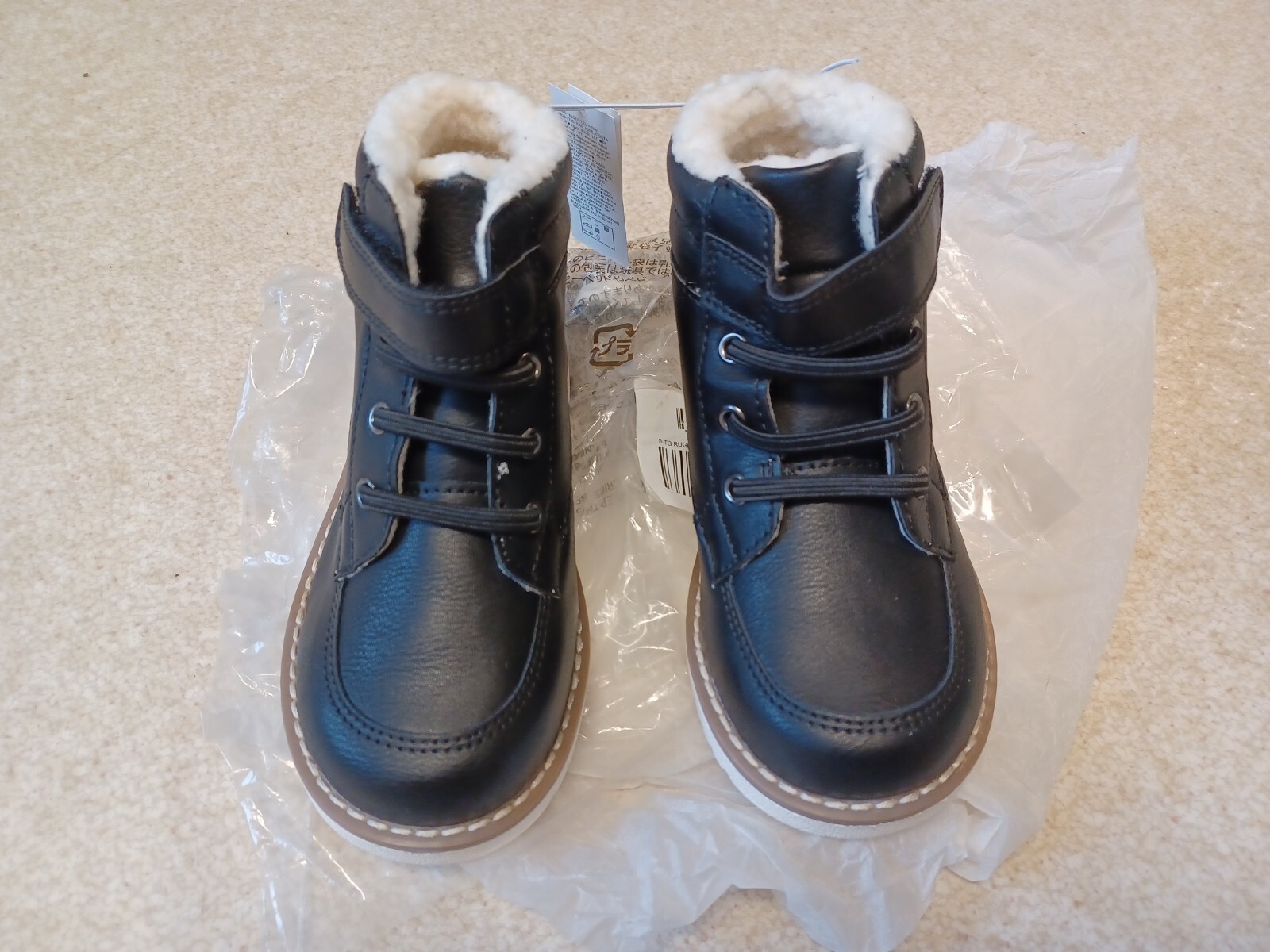 OLD NAVY Leather Sherpa Lined Rugged Boots Size 9 Hiking Shoes Toddler